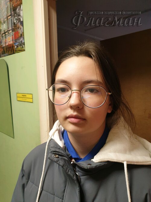 3ffbb3cc.ID Photo.103530